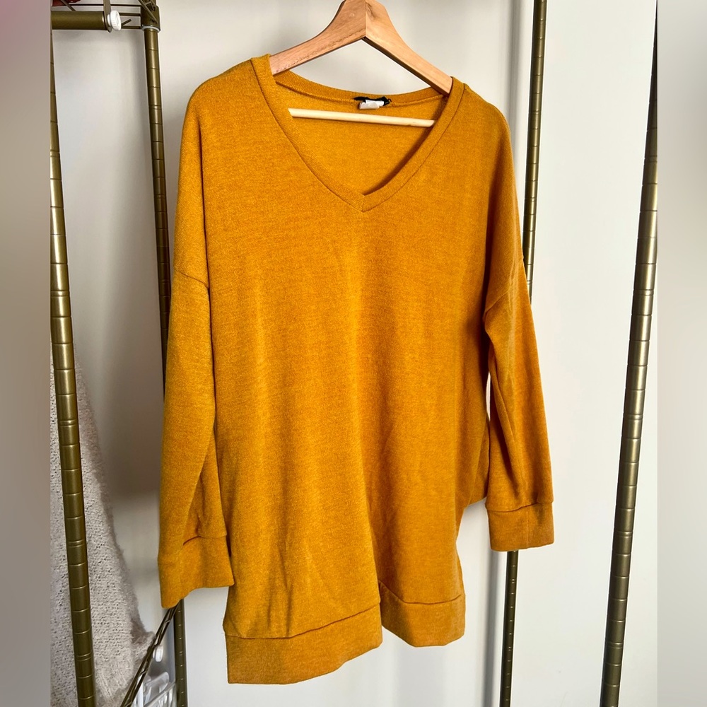 Women’s Basic Top (XL)
